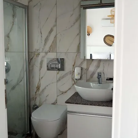 Blue Island Luxury Adults Only Otel